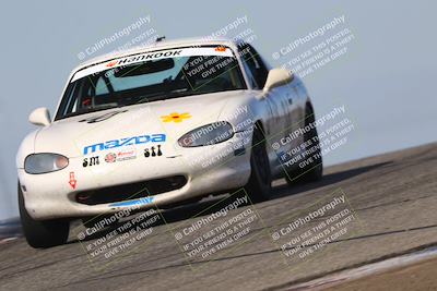 media/Oct-26-2025-CalClub SCCA (Sun) [[8ce1e69566]]/Group 5/Grapevine/